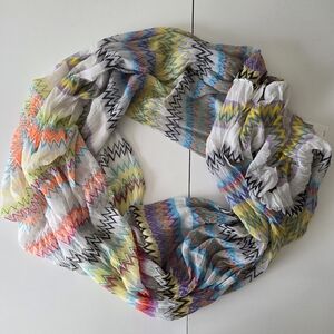 NWT Cajon Colorful Zigzag Chevron Pattern‎ Gauze Sheer Infinity Scarf 33×50 Inch